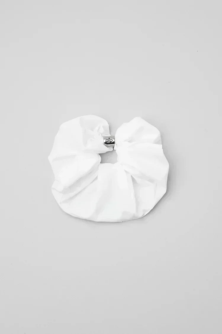 Bead It Oversized Scrunchie White